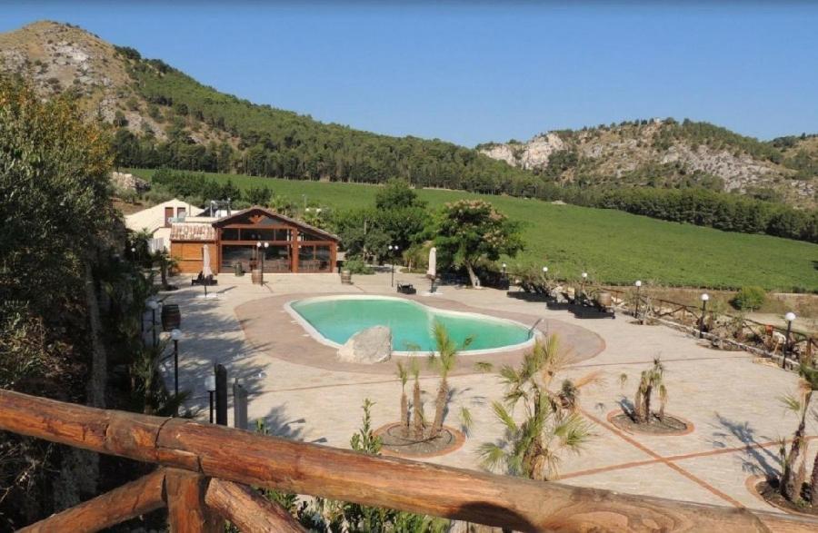 Agriturismo Tenute Pispisa Segesta Calatafimi Luaran gambar