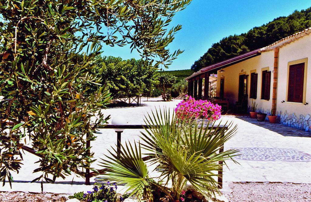 Agriturismo Tenute Pispisa Segesta Calatafimi Luaran gambar