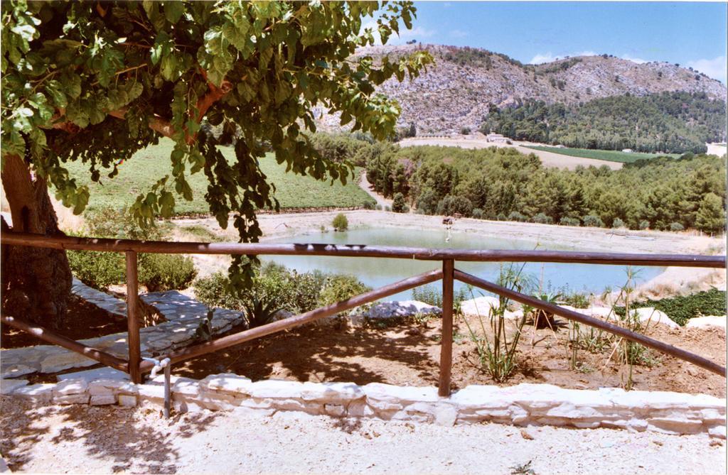 Agriturismo Tenute Pispisa Segesta Calatafimi Luaran gambar